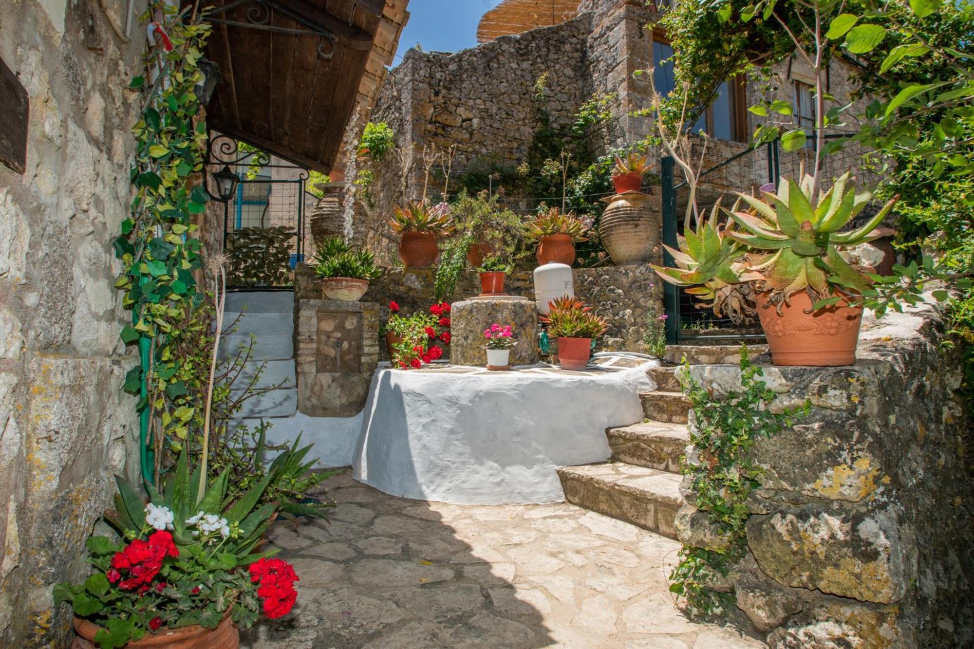 Gioia Traditional House Agios Nikolaos  Exterior photo